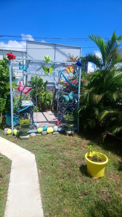 Chez Caroline Apartamento Basse-Terre Exterior foto